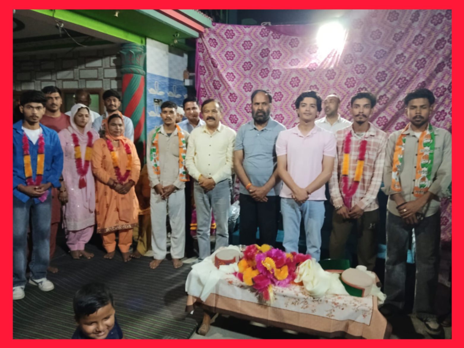 पांवटा साहिब में भाजपा को एक ओर बड़ा झटका, 10 परिवार कांग्रेस में शामिल..