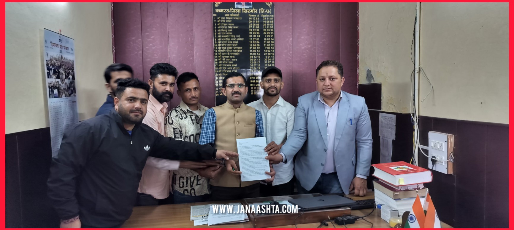 सतौन–रेणुका सड़क और जर्जर पुल पर भड़के लोग, जल्द समाधान नहीं तो आंदोलन की चेतावनी